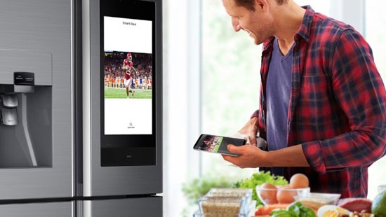 Холодильник Samsung Family Hub 2019