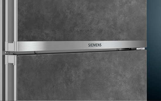 Холодильник Siemens с керамической отделкой под цемент
