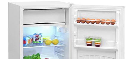 Топ-5 2021 года: однокамерные холодильники дешевле 15 тысяч рублей (часть 1)